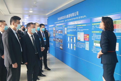 E:\禄发稿件\2021年\招商恳谈会照片\1讲解 - 副本.JPG E:\禄发稿件\2021年\招商恳谈会照片\1讲解 - 副本.JPG
