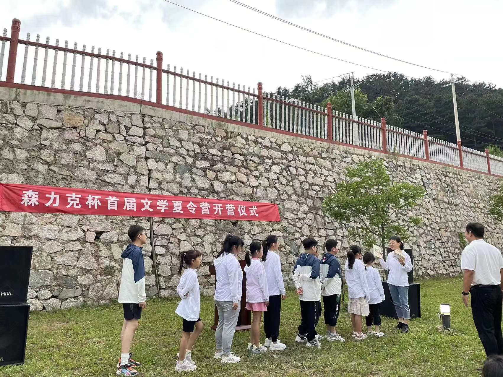 E:\禄发稿件\2022年\涞源东服务区积极推进极限创业\3.jpg E:\禄发稿件\2022年\涞源东服务区积极推进极限创业\3.jpg